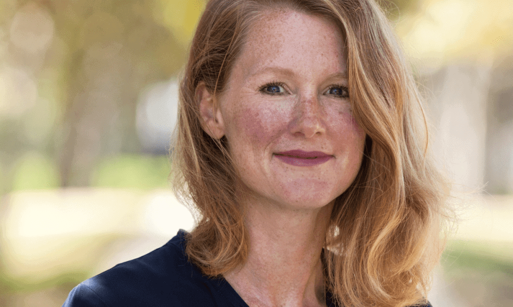 Jenny Youngblood Campbell smiling.