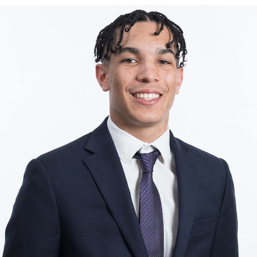 headshot of Ty Besses
