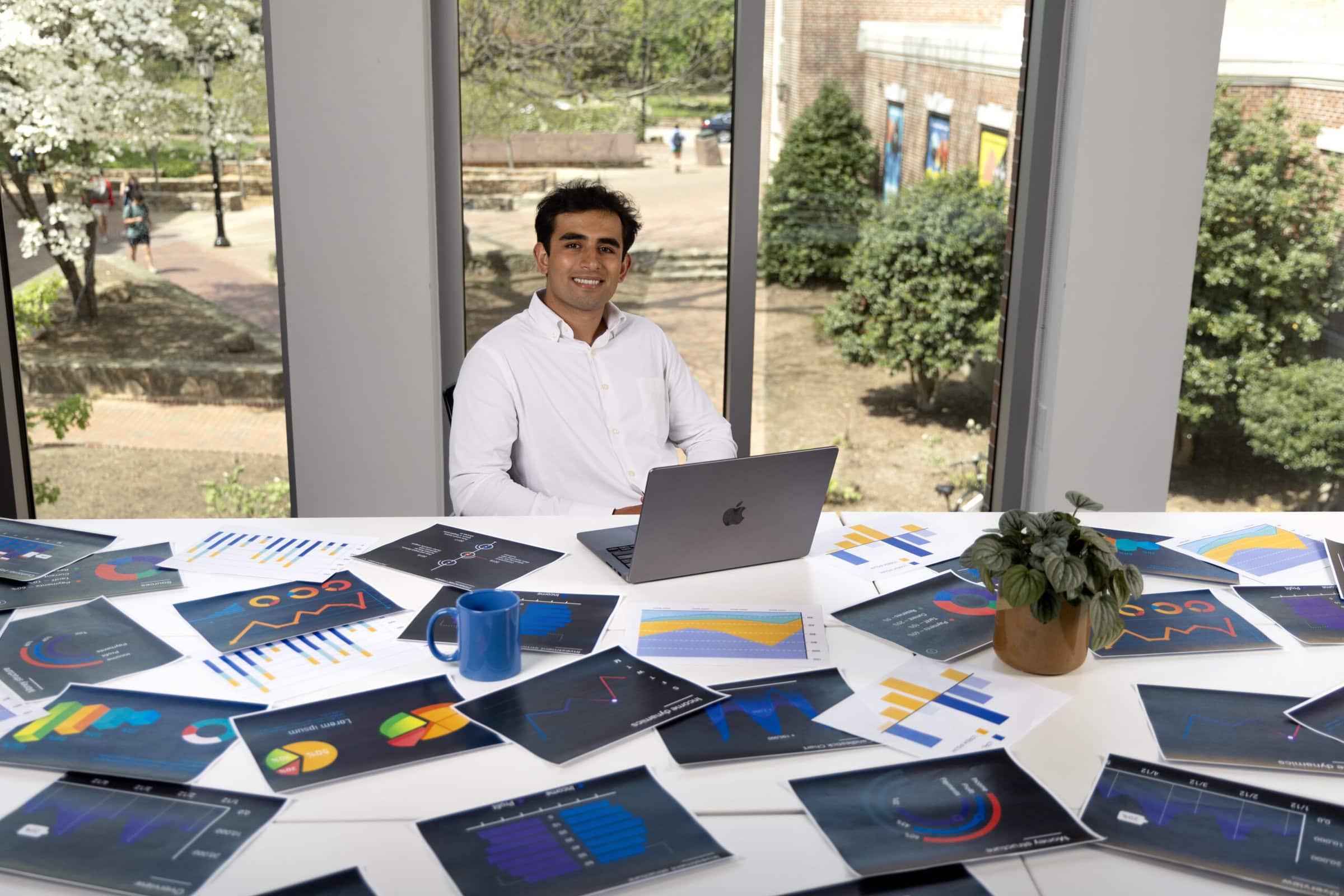 Maanav Karamchandani ’25_2025 UNC Research Story_Business Research_Photo by Alyssa LaFaro_3