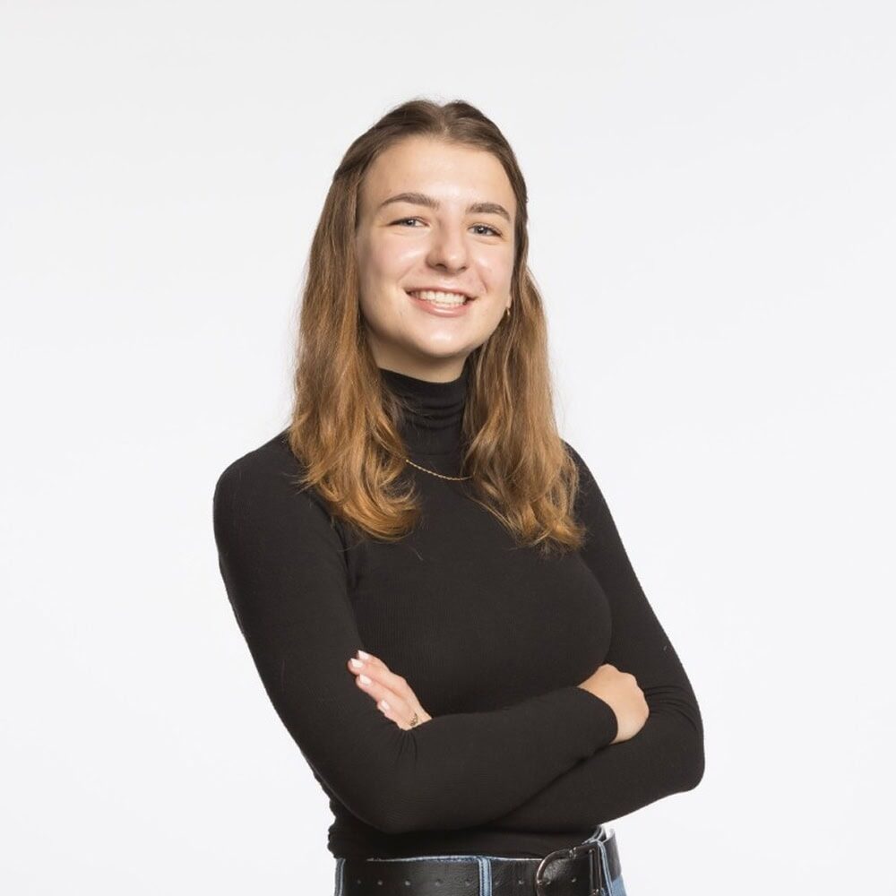 Isabella-Grandic_14-1-1