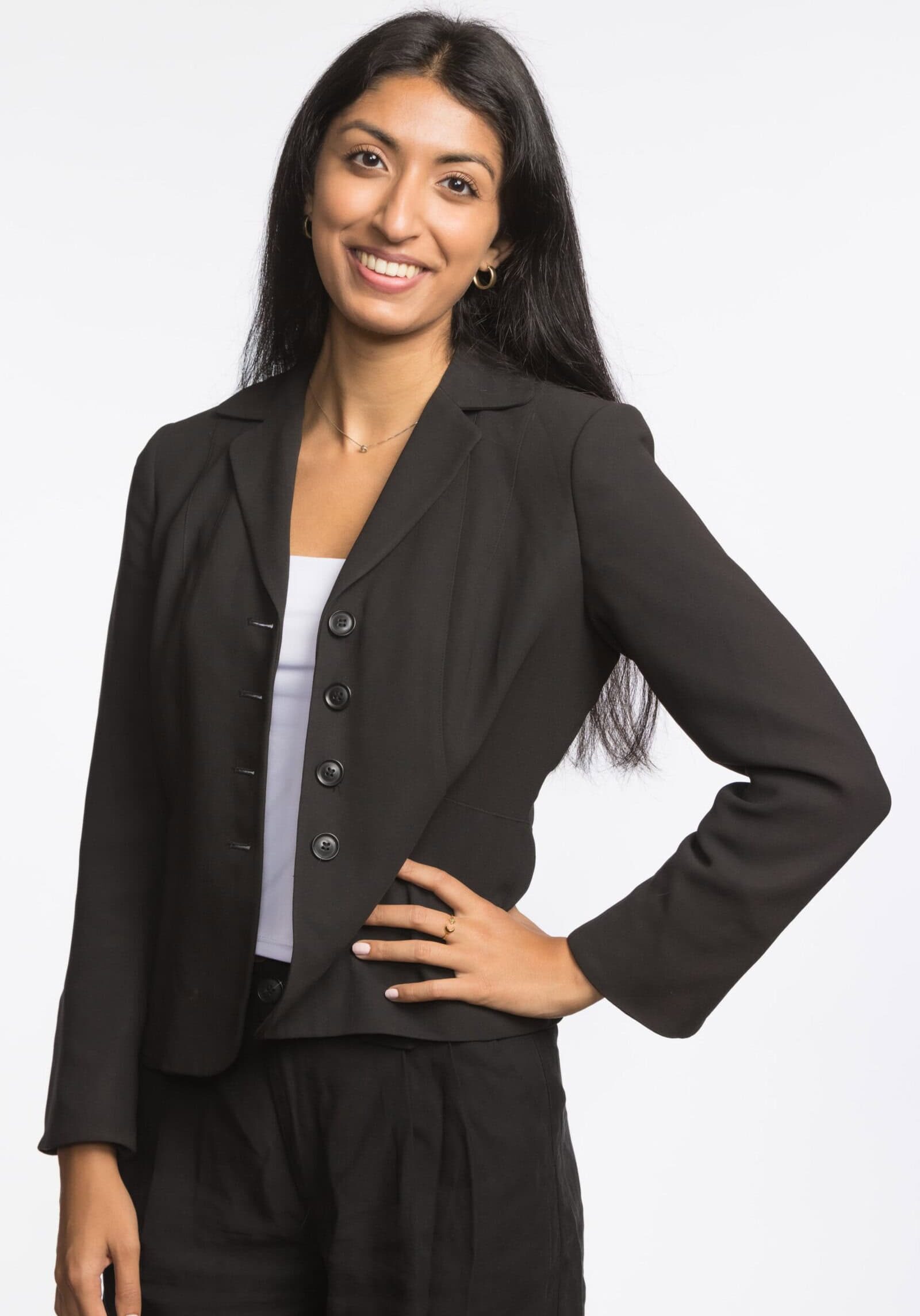 Headshot of Neha Saggi